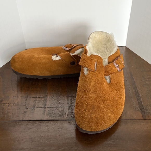 Birkenstock Shoes - Birkenstock Tan Suede Mules with Shearling Lining